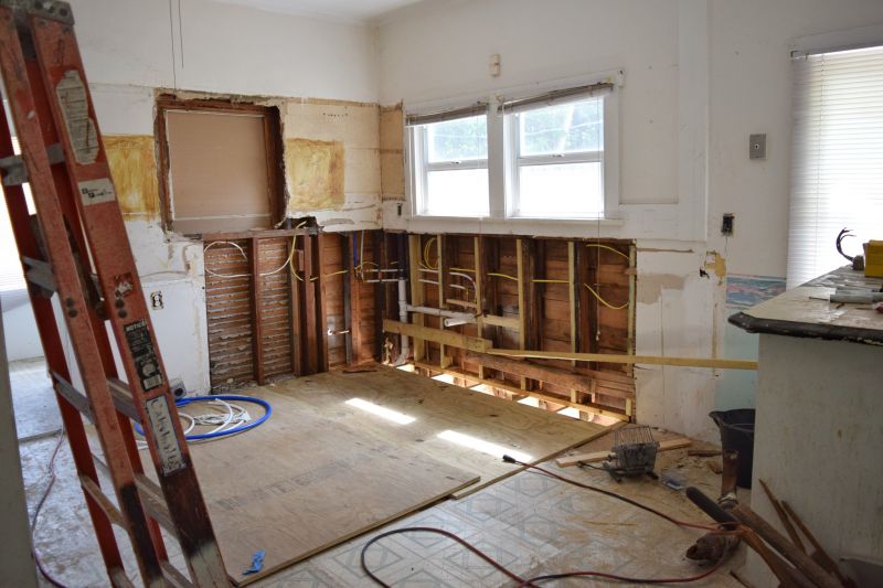 Top Bathroom Remodeling Companies in Lawrence, KS